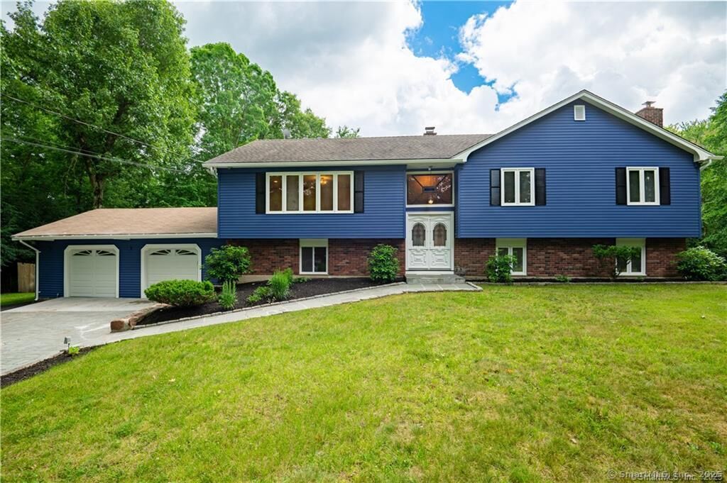 Property Photo:  34 Lloyd Street  CT 06518 