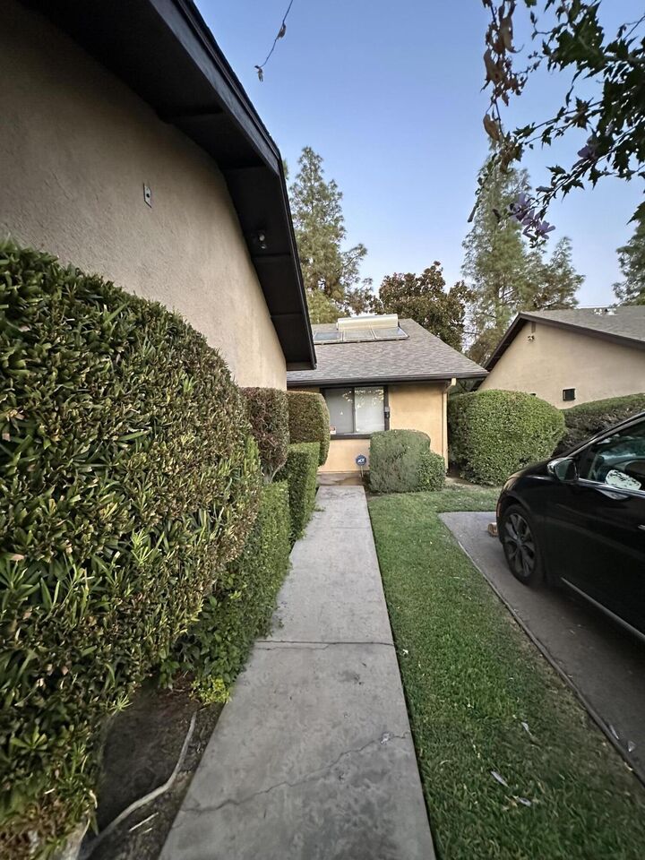 Property Photo:  4985 E Butler Avenue 109  CA 93727 
