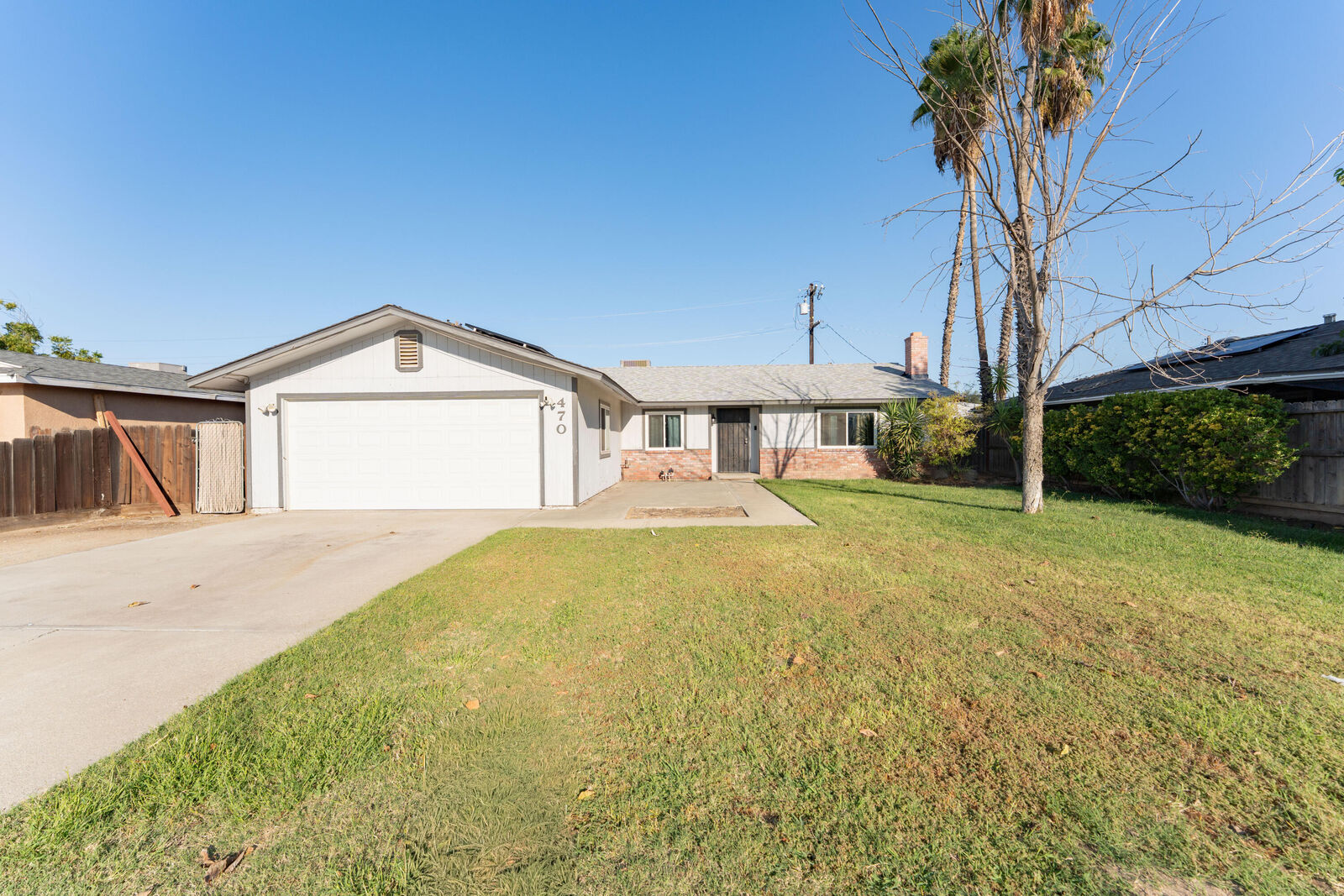 Property Photo:  470 Alder Drive  CA 93245 
