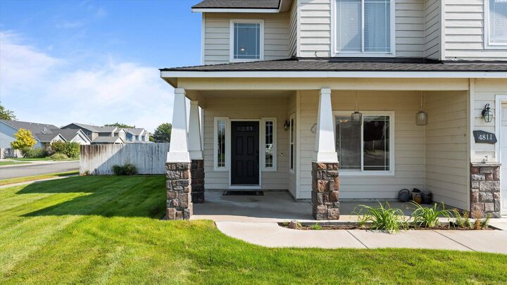 Property Photo:  4811 Cordova Ct.  WA 99301 