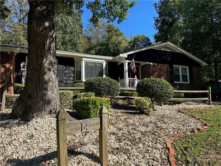 Property Photo:  14 Windsor Circle  NC 27360 