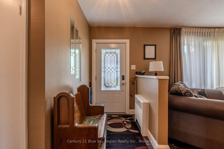 Photo de la propriété:  184 Lake Street  ON P1B 4M8 