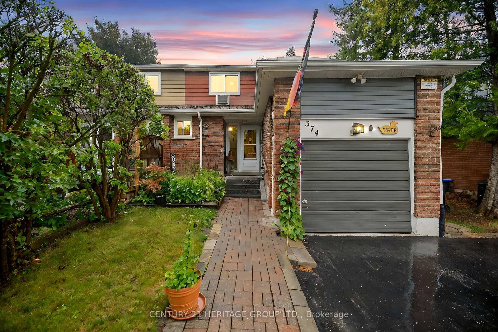 Photo de la propriété:  374 Maplegrove Avenue  ON L3Z 1V7 