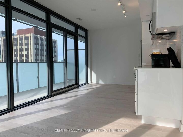 Photo de la propriété:  25 Richmond Street E 1112  ON M5C 0A6 