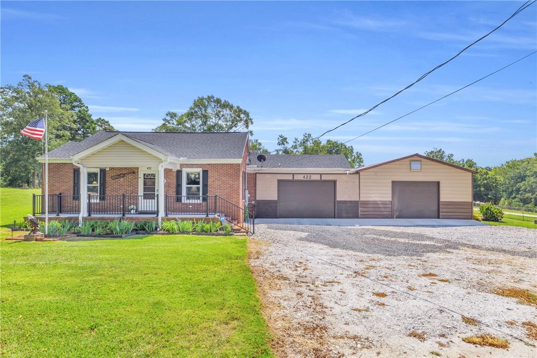 Property Photo: 422 Old Georgia Road SC 29669