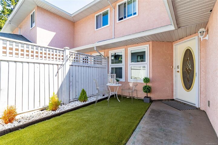 Property Photo:  3570 Norwell Dr 6  BC V9T 1X6 
