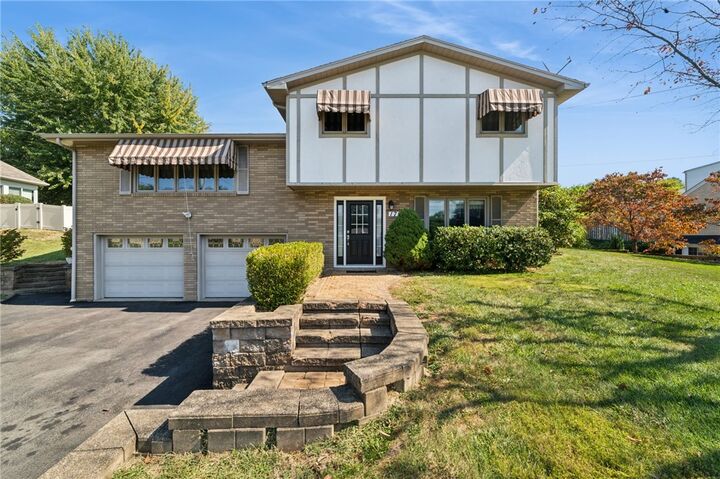 Property Photo: 1722 Arona Rd PA 15642