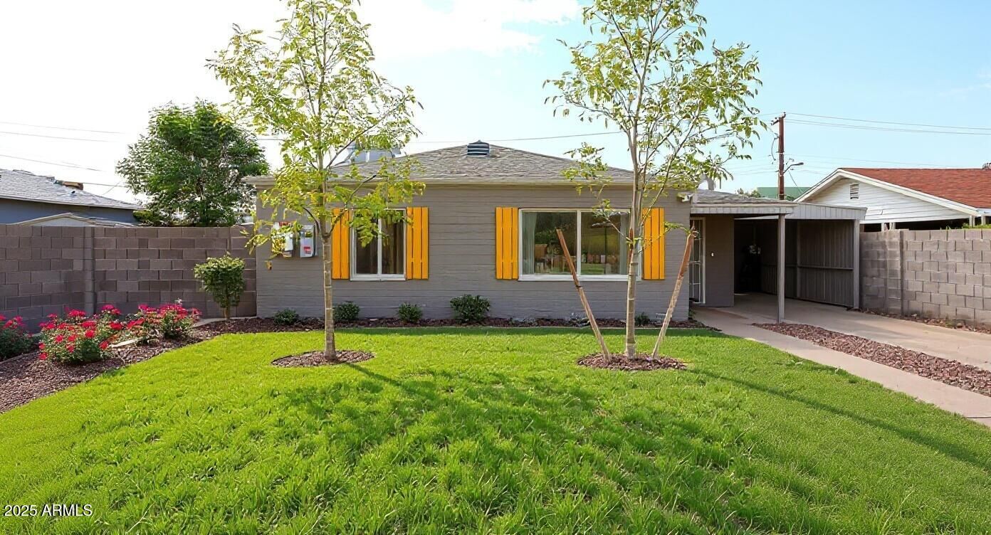Property Photo:  1851 E Avalon Drive  AZ 85016 