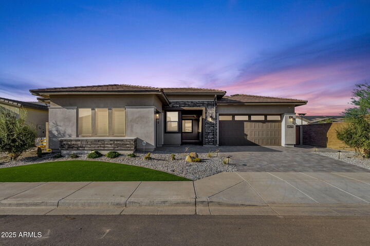 Property Photo:  1266 E Donato Drive  AZ 85298 
