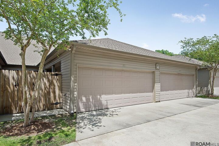 Property Photo: 809 Summer Breeze Dr #903 LA 70810
