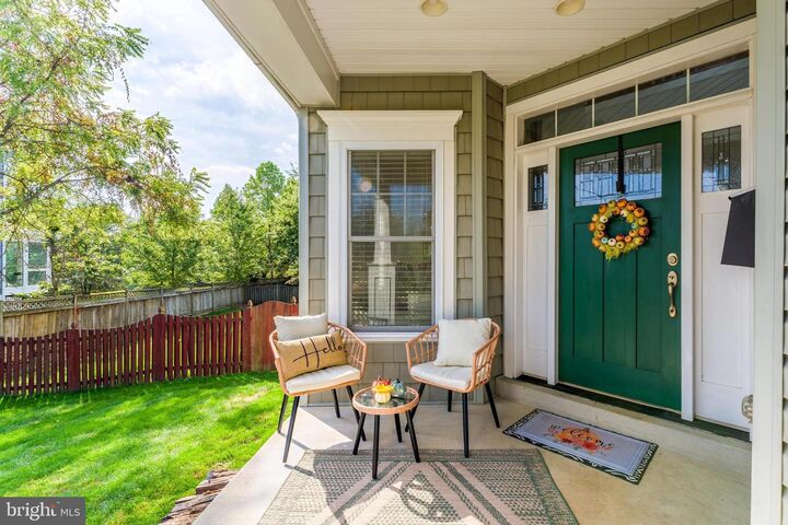 Property Photo:  998 Railroad Avenue  VA 22046 