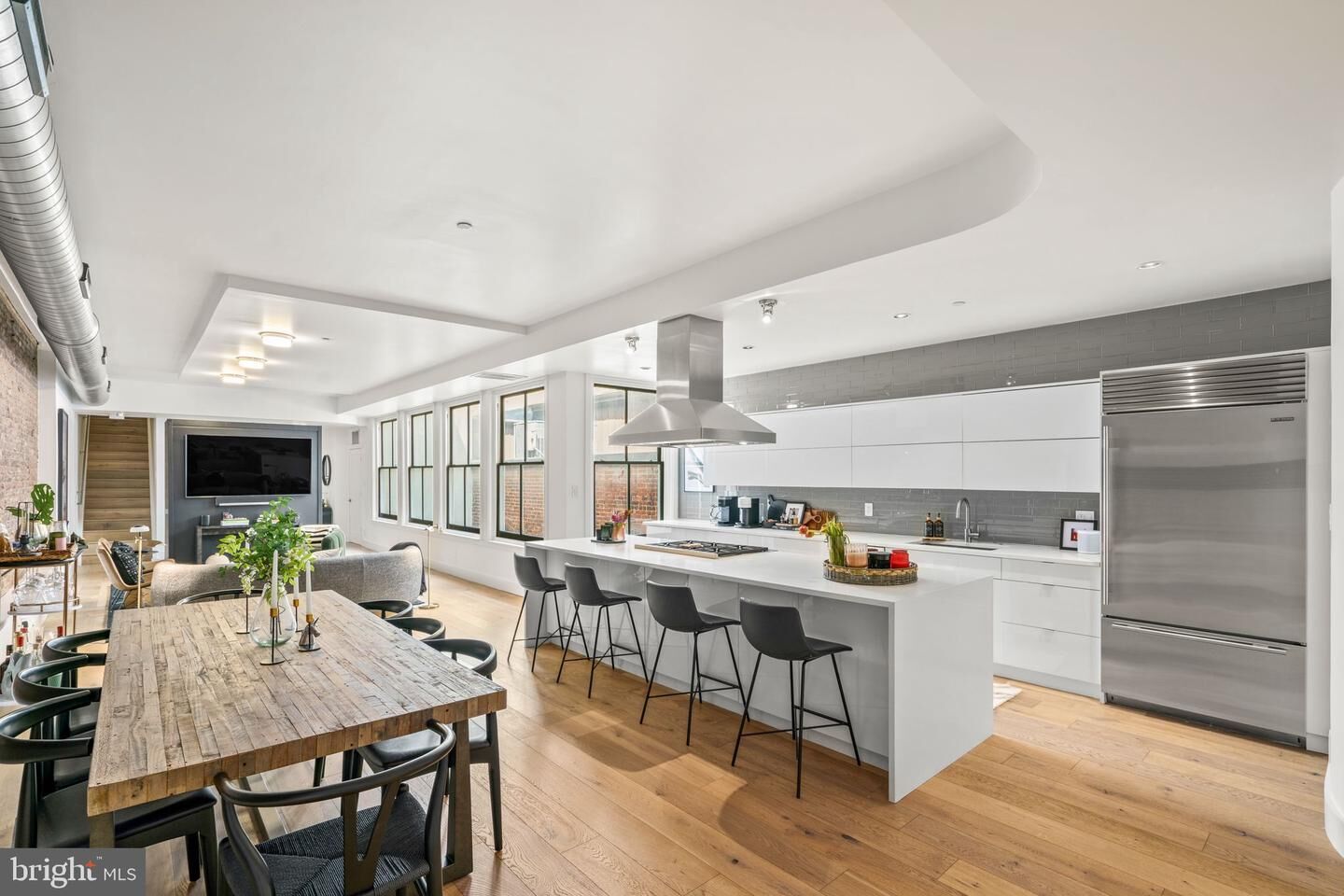 Property Photo:  1606 Chestnut Street 4  PA 19103 