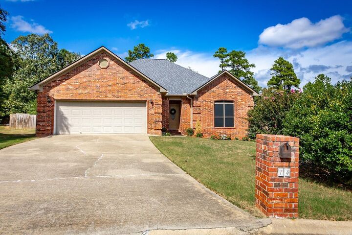 Property Photo:  14 Harmony Court  AR 72113 