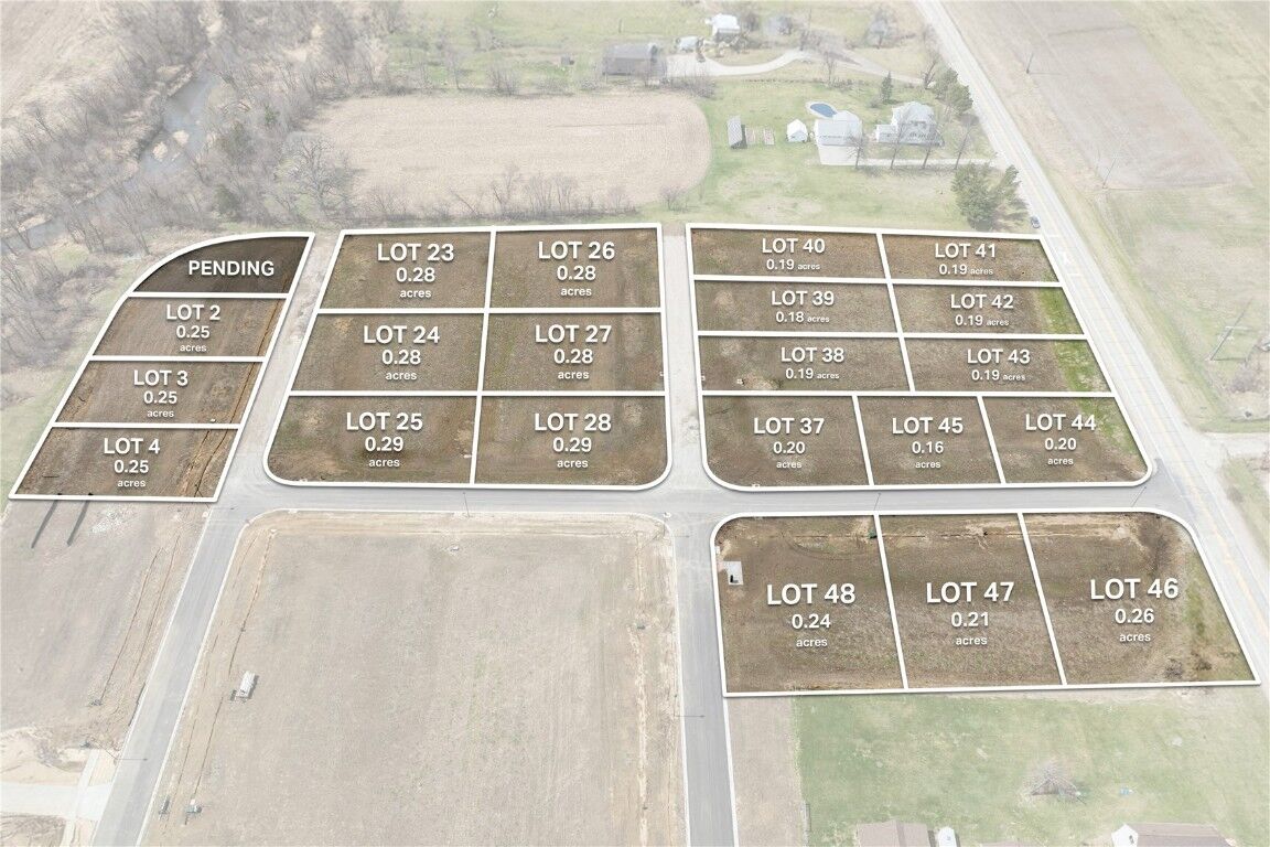 Property Photo:  103 Meadow Drive  IA 52332 