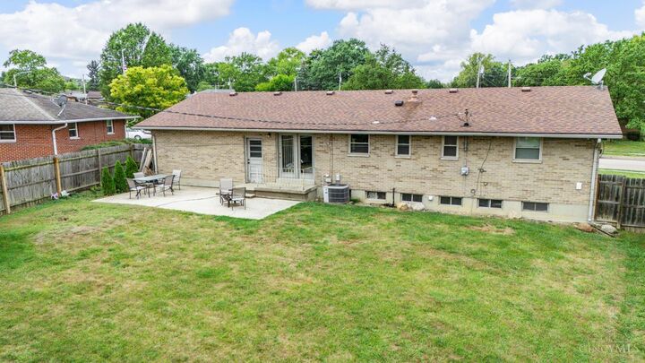 Property Photo: 536 Michael Place OH 45371