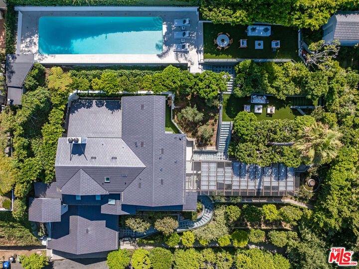 Property Photo:  365 Norcroft Ave  CA 90024 