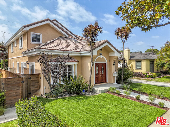Property Photo:  10943 Barman Ave  CA 90230 