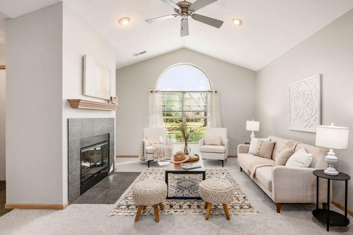 5856 Locbury Lane  Dublin OH 43016 photo