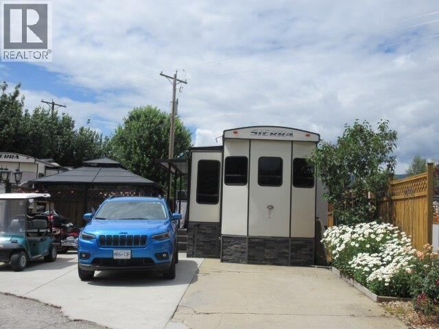 Property Photo: 415 Commonwealth Road 248 BC V4V 1P4