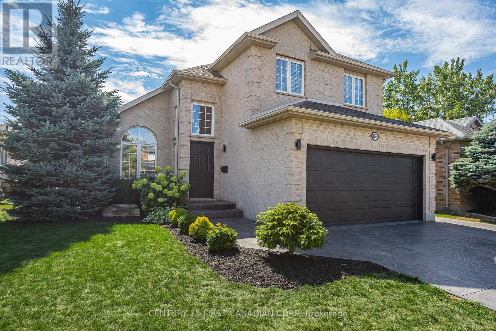 Property Photo:  1075 Blackmaple Court  ON N5Y 5P9 