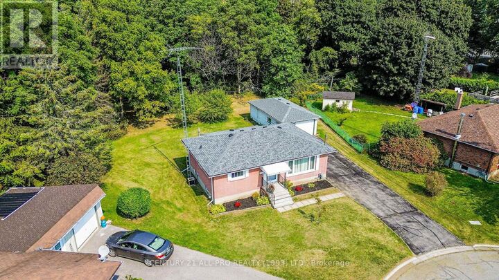 Photo de la propriété:  224 Nickerson Drive  ON K9A 1A5 
