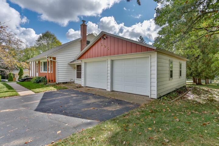 Property Photo:  805 Weston Avenue  WI 54474