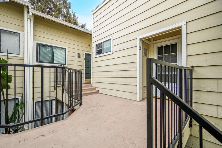 Property Photo: 2437 Saint Helena Dr. #3 CA 94542