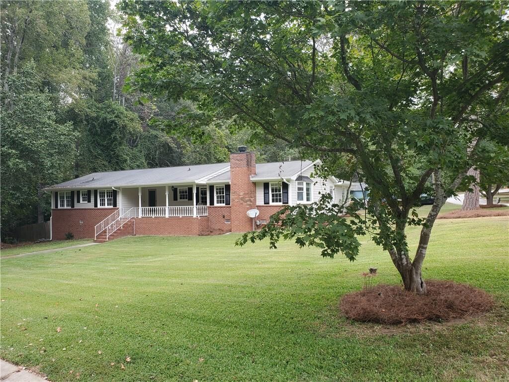 Property Photo:  3380 Colony Drive  GA 30013 