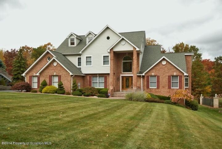125 Lakeview Drive  Scranton PA 18505 photo
