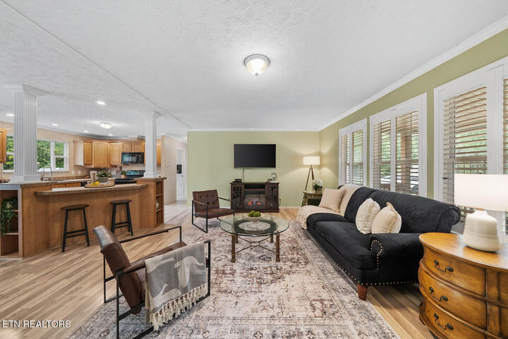 Property Photo: 1301 Valley View Rd TN 38572