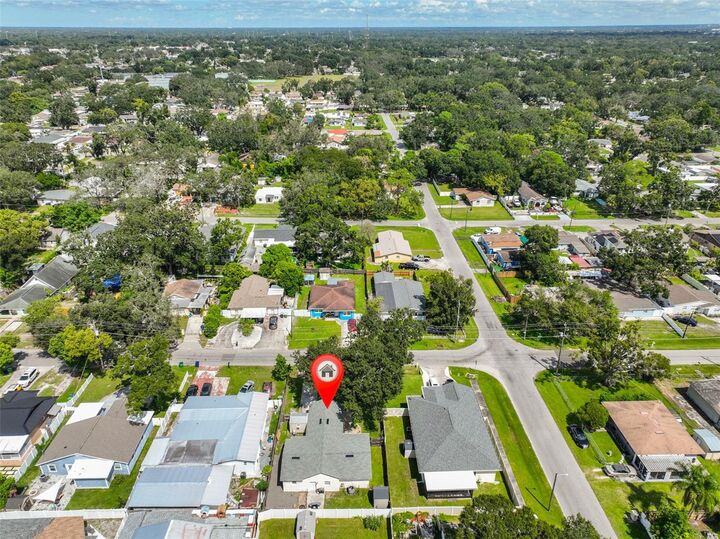 Property Photo:  2104 W Powhatan Avenue  FL 33603 
