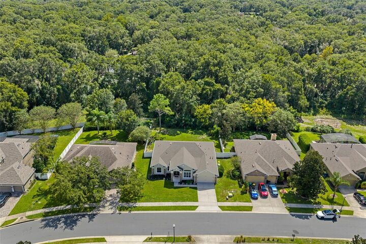 Property Photo:  326 Crystal Pond Avenue  FL 32720 