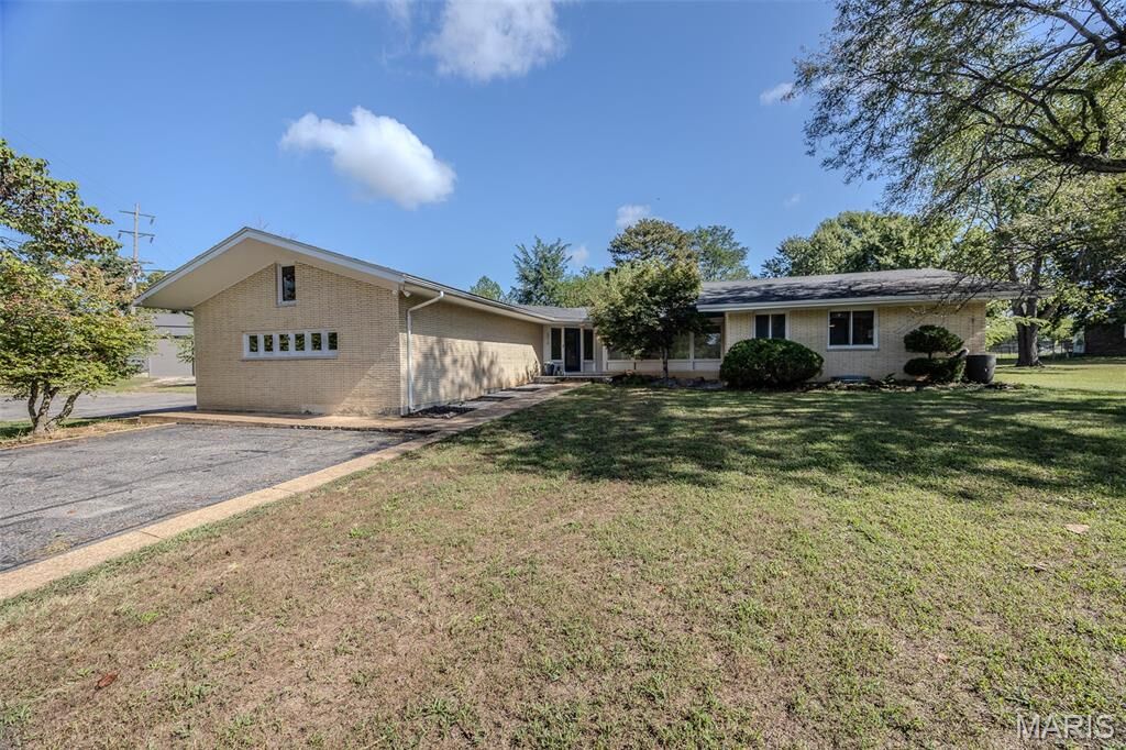 Property Photo:  376 Sunset Drive  MO 65536 