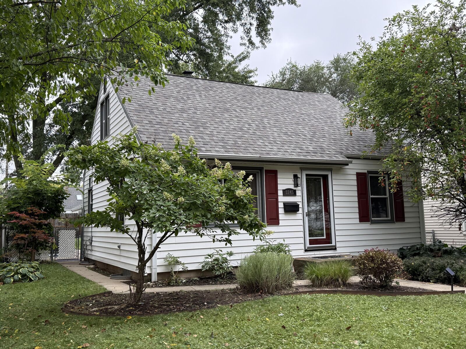 Property Photo:  3245 N 88th St  WI 53222 