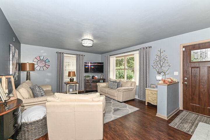 Property Photo:  1208 Montclair Dr  WI 53402 