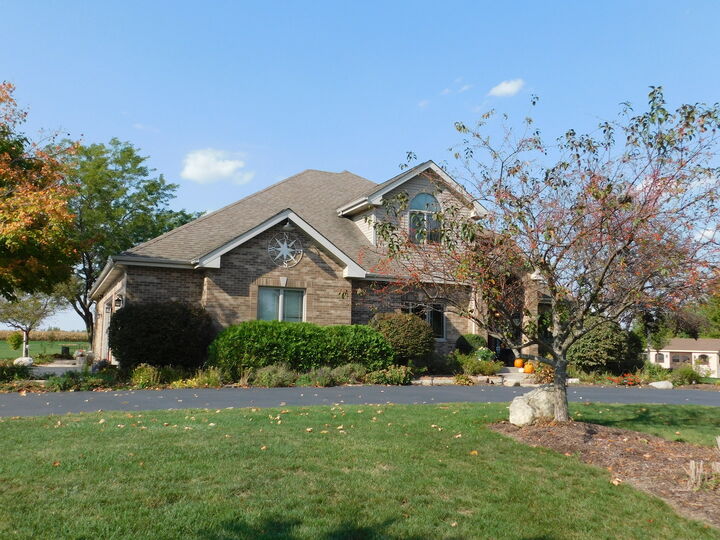 Property Photo: 26040 S Creekside Drive IL 60449