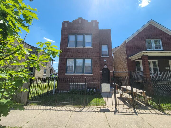 4241 W Crystal Street  Chicago IL 60651 photo