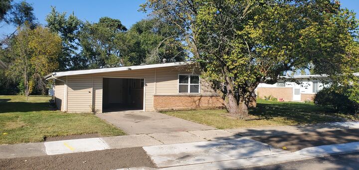 320 Somonauk Street  Park Forest IL 60466 photo