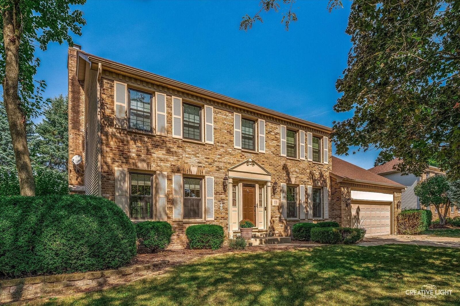 Property Photo:  11 Hardwick Court  IL 60554 