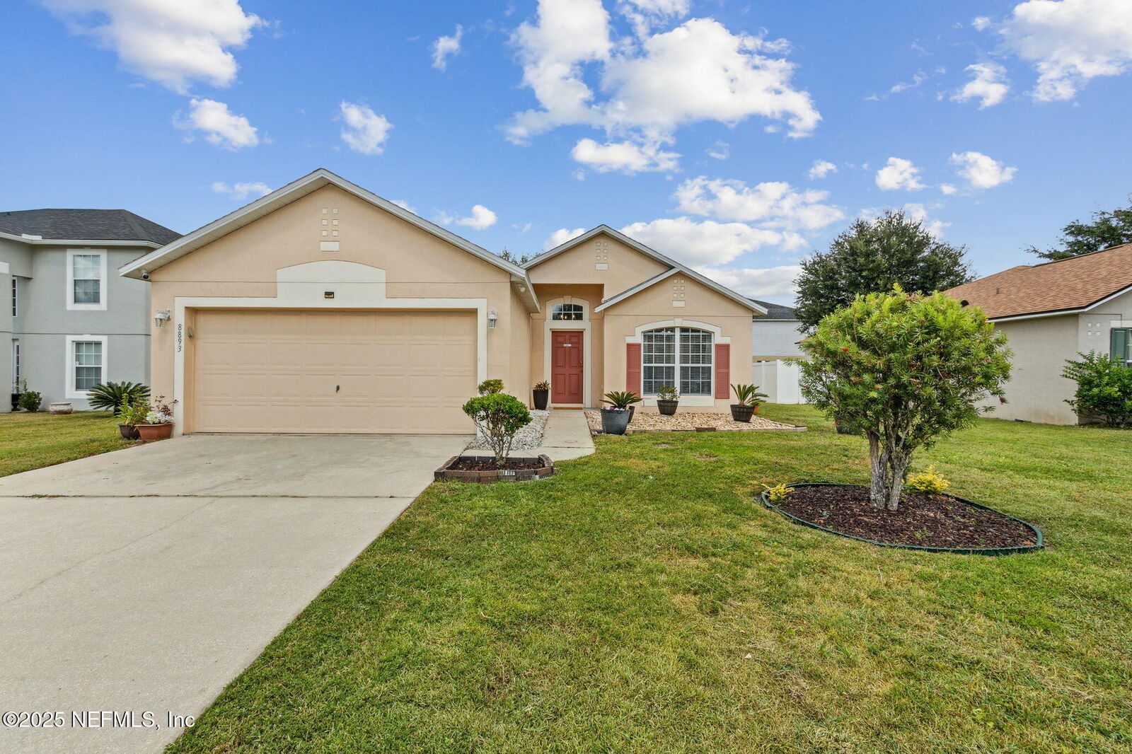 Property Photo: 8893 Merseyside Avenue FL 32219