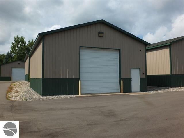 Property Photo: 1400 McGregor Way MI 49637