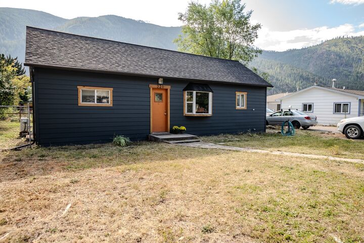 Property Photo: 221 Speedway Avenue MT 59802