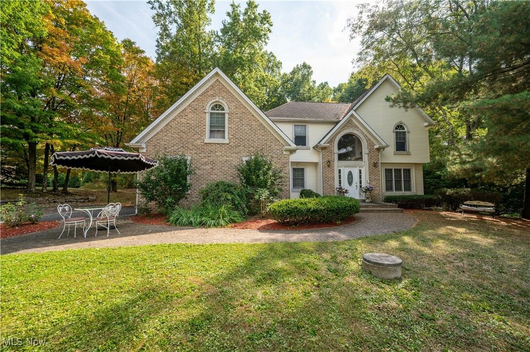 Property Photo: 6261 Whispering Meadows Drive OH 44406