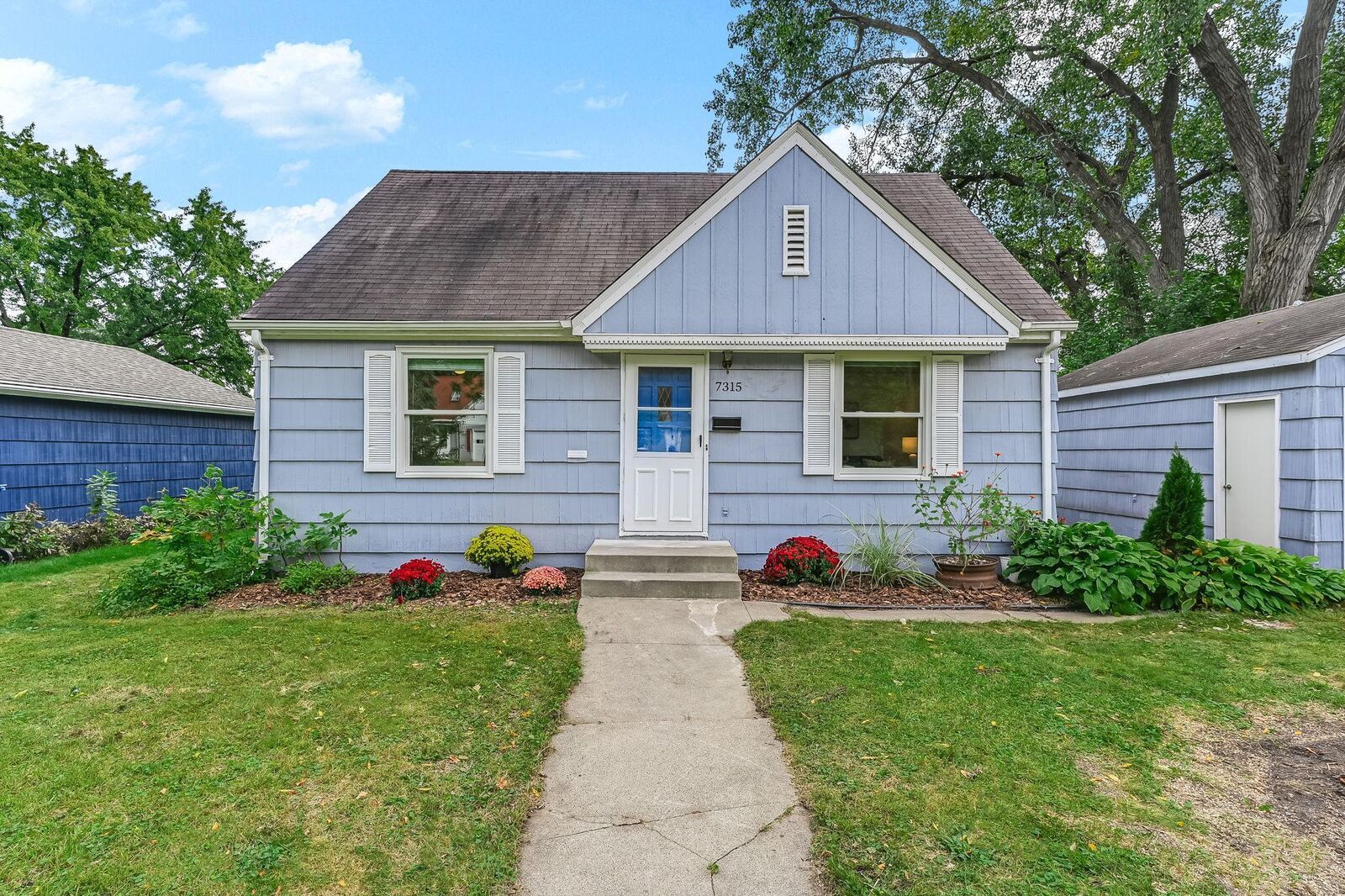 Property Photo:  7315 James Avenue S  MN 55423 