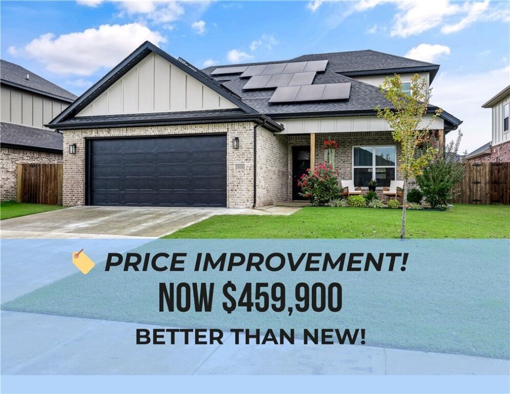 Property Photo:  1050 Mammoth Street  AR 72713 