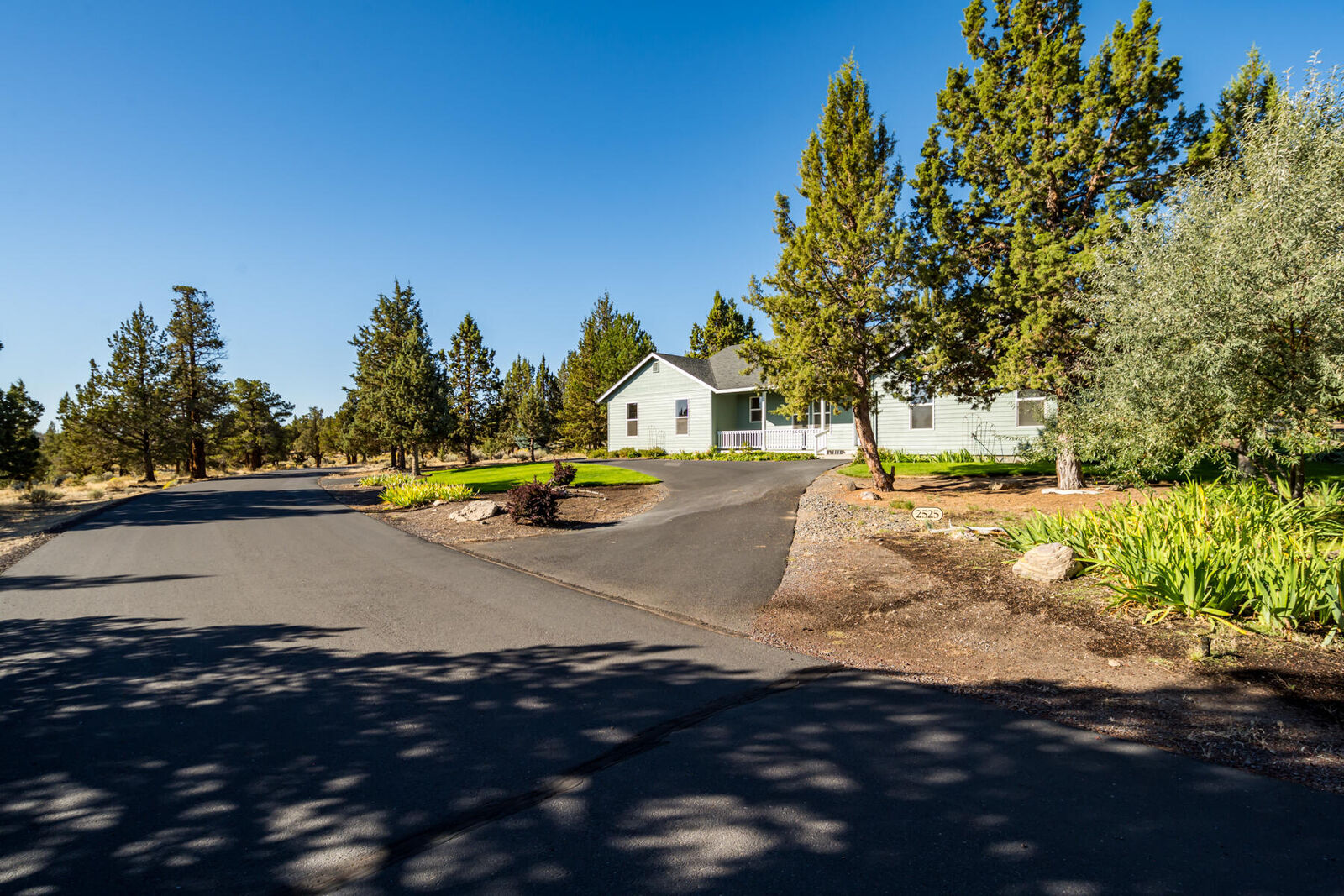 Property Photo:  2525 Cliff Hawk Court  OR 97756 