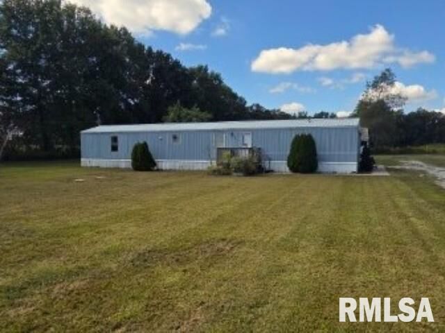 19499 N Iris Lane  Mt Vernon IL 62864 photo