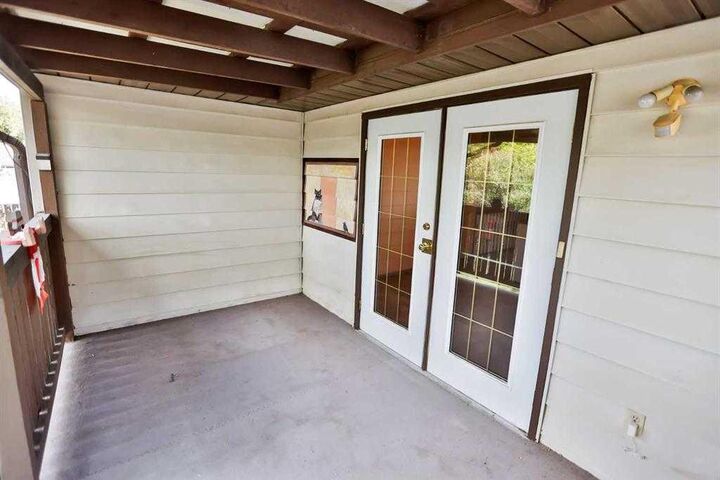 Property Photo:  418 Dieppe Boulevard S  AB T1J 3X1 