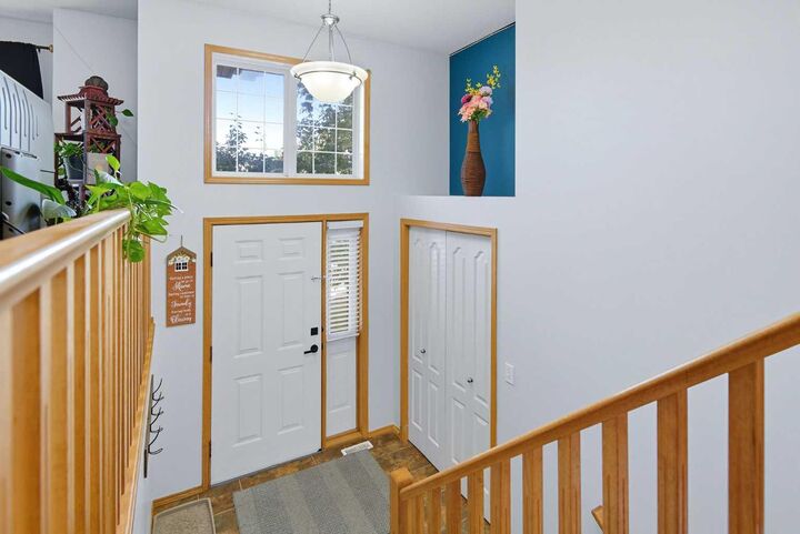 Property Photo:  122 Dubois Crescent  AB T4R 3H9 