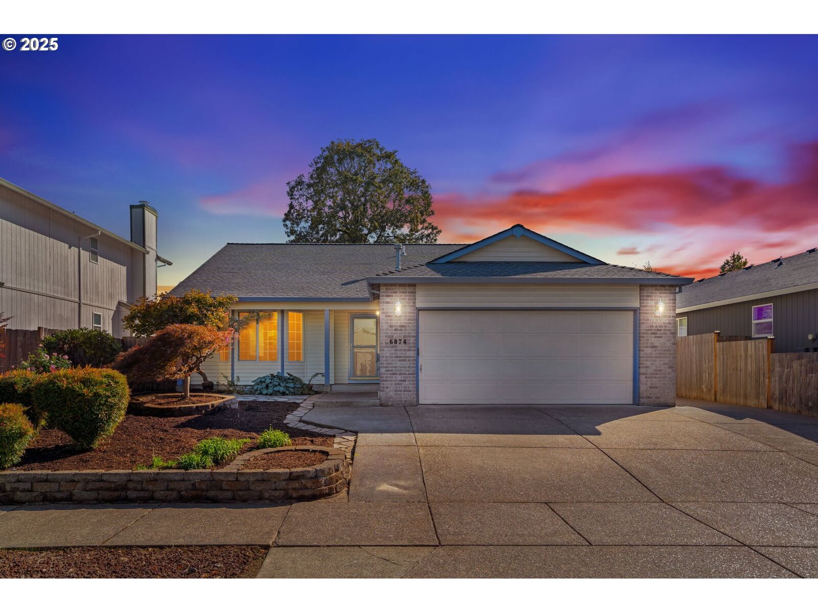 Property Photo:  6874 SE Ariel St  OR 97123 